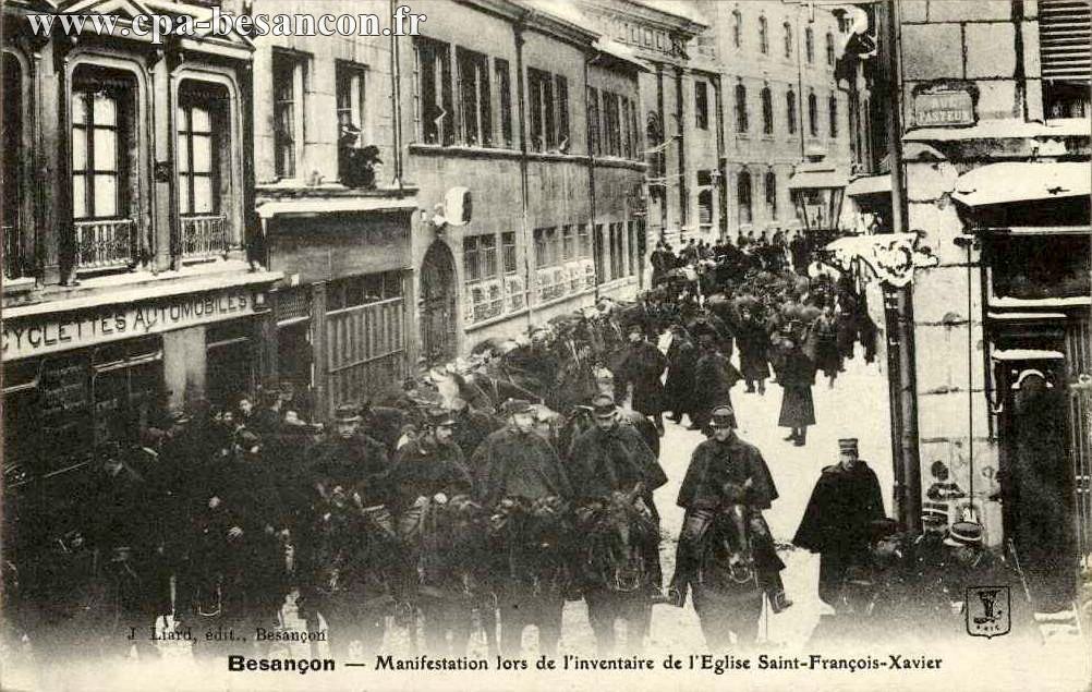 Besançon - Manifestation lors de l'inventaire de l'Eglise Saint-François-Xavier